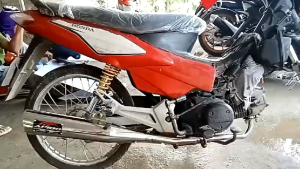 XRM 125 MUFFLER CHICKEN PIPE Tatak APIDO