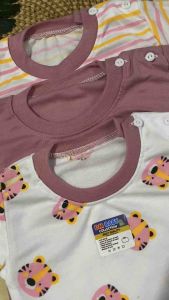 Setelan Baju Bayi 3-12 Bulan Piyama Bayi Lengan Pendek Kancing Pundak Celana Panjang Oblong Bayi Laki Laki Perempuan - dmbaby