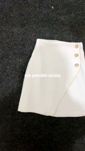 ROK PENDEK LIS.dengan variasi lis dan kacing depan yang elegan