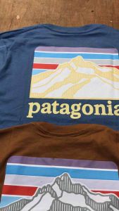 Kaos Patagonia Line Logo Ridge Pocket Premium