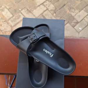 Sandal Slide Slop Fladeo Sandal Wanita Santai Empuk Ringan Anti Slip Anti Putus Sandal Cewe Kekinian Lucu