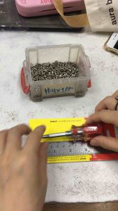 SOLO ไขควงสลับหัว ยาว1.5นิ้ว ปลายแม่เหล็ก รุ่น NO.762 ไขควง