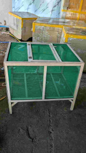 กรงอนุบาลไก่ ขนาด70*60*80ซม.