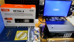 The Platinum Reyna 4 Karaoke Player With 21000++ songs VOLUM 102 CD with FREE Platinum Wired Microphone