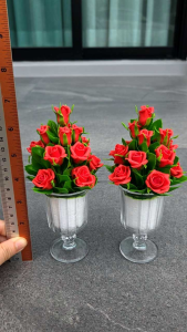 กุหลาบ กุหลาบแดงใส่กรวยแก้ว ขนาดสูง 7 นิ้ว จำนวน 15 ดอก ทำจากดินปั้น งานสวย ปราณีต