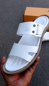 SANDAL PRIA ATASAN KULIT INSOL KULIT Terbaru/terlaris