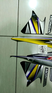 STIKER STRIPING LIS LES POLET PLAT BODY MOTOR HONDA SUPRA FIT NEW DISK BRAKE 2006 FULL HITAM KUNING