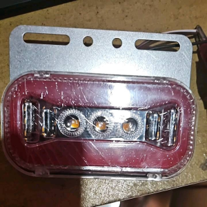 Lampu Bak Truck OVAL 24V: Pilihan Terbaik untuk Pengiriman Barang