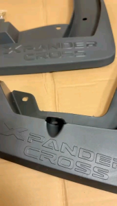 Mud Guard Xpander Cross 2022 2023 2024 2025 2026 2027 Hitam Emboss .