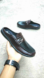 sandal slop pria dewasa terbaru | sandal sepatu tutong | bustong pria warna coklat