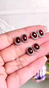 （现货）✨ 石榴石耳钉｜气血能量 × 提升魅力 × 稳定守护 ✨ Garnet Earrings｜Vitality • Charm • Protection