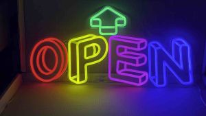 ป้ายไฟ ป้ายไฟร้าน ป้ายไฟตัวอักษร ป้ายไฟวิ่ง ป้ายไฟled ป้ายไฟOpen+ชีศร งานอะคลิลิต 60x30cm