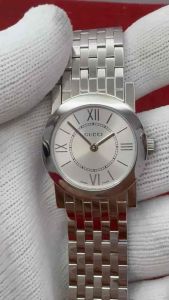 นาฬิกากุดชี่ ระบบ Quartz รุ่น 5200L Cal 976 SWISS นาฬิกามือสองของแท้ รับประกันหลังการขาย 3 เดือน