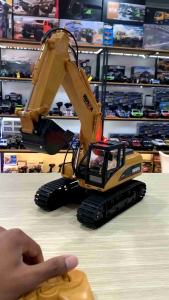 🚜 HUINA 1535 RC Excavator 1:14 | 🔧 15CH Remote Control Digger | 🪨 Metal Bucket Construction Toy | 🎮 Heavy Duty Engineering Vehicle | 🎁 Kids Gift | 📦 Ready Stock Malaysia 🇲🇾