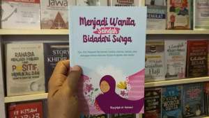 MENJADI WANITA SEINDAH BIDADARI SURGA: Tips-Trik Menjadi Muslimah Cerdas Cantik Sukses