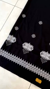 SARUNG WADIMOR BORDIR PINTU ACEH KUPU-KUPU