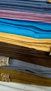 HIJAB PARIS PREMIUM JAHIT TEPI. SEGIEMPAT PARIS PREMIUM ANTI LETOY