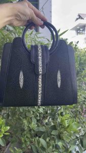 Túi 2hand xách tay có dây đeo da cá đuối âu cực phong thủy của Nhật -T166