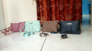 tas Slempang Wanita bahan chocoli anti air Terlaris model kekinian