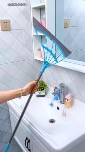 魔术刮水扫把 (1套2个) Magic Squeegee Broom 魔术扫把 硅胶扫把,不挑地面,干湿两用,刮水不留痕迹,扫地不扬尘,垃圾都能清理,还能挂镜子、玻璃,方便好用✨👍🏻 灰尘,毛发一扫即净!关键污渍一冲即净,超级好用‼