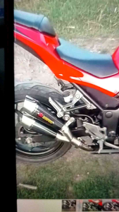 Knalpot Akrapovic: Pilihan Terbaik untuk Modifikasi Motor