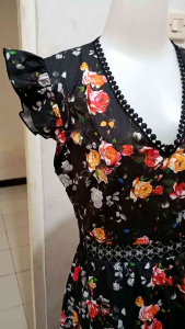 Dress Renda Kembang Kembang: Elegan & Cocok Untuk Pesta