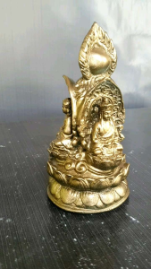 Tượng Phật 3 mặt Tam tôn ngồi trên tòa sen  thờ cúng phong thủy  hoặc để xe ô tô  cao 16cm