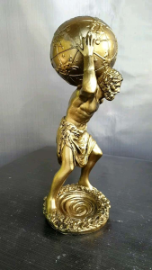 Tượng trang trí Hy Lạp. Titan Atlas thế giới mang theo bản đồ.  Dùng trang trí hoặc làm quà tặng cao 30cm