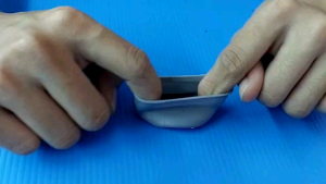 เครื่องสำอางยางรองขาเก้าอี้ 1ชุด 4ชิ้น สำหรับซิลิโคนรองขาโต๊ะ พร้อมส่ง