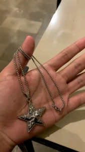 Kalung Rantai Titanium Liontin Bintang Pria - Anti Karat & Tahan Lama