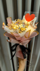 Bouquet Birthday Ferrero Rocher Dried Baby Breath Flower Fairy Light Fathers Day friend anniversary Graduation Congratulations Sorry TQ Bouquet Coklat Hari Lahir Ferrero Rocher Bunga Baby Breath Kering Lampu Peri Hari Ibu rakan ulang tahun