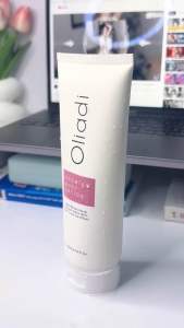 Oliadi Premium Body Lotion 200ml - Sữa Dưỡng Thể Dưỡng Ẩm Nâng Tone Da Tự Nhiên Da Mềm Mịn Sữa Dưỡng Thể Oliadi Premium Body Lotion 200ml - Dưỡng Ẩm Chuyên Sâu Làm Sáng Da Thẩm Thấu Nhanh Kem Dưỡng Thể Oliadi Premium Body Lotion 200ml - Dưỡng Ẩm Trắn