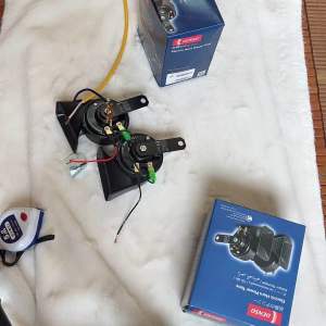 Cặp còi sên DENSO 12v. Còi sên ô tô xe máy DENSO loại 1