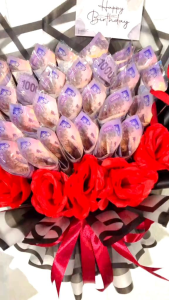 Buket Cantik: Pilihan Hadiah untuk Wisuda & Pernikahan