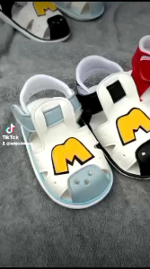 Sandal Anak Perempuan 1-2 Tahun Terbaru & Sepatu Sandal Anak Laki-Laki Bunyi Cit-Cit Terlaris