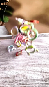 Ring carabiner karakter motif gantungan kunci DIY aksesoris banyak variasi karakter dan warna per-1pcs