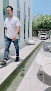 เสื้อยืดผู้ชาย คอกลม ผ้า Cotton 100% มีกระเป๋าหน้า สีพื้น, ดำ, เทา และสีขาว