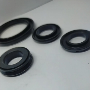 karet central rem cakram depan Isuzu panther 2.3/2.5 CC 15/16