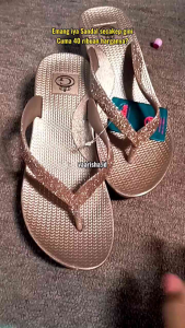 SANDAL WEDGES GLASTONS SOFT KOTAK L1957A