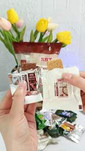 Lương khô mini SBT Mix 13 Vị  Hộp giấy 750gr - Hộp quà.