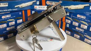 [chính hãng] khoá cửa đi inox SUS 304 Việt Tiệp 04824 - Bảo hành 3 năm