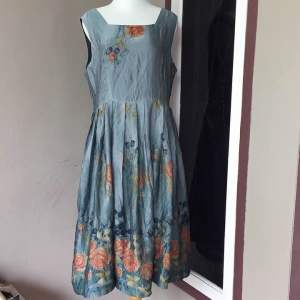 Gaun Pesta Sifon Tosca Flower