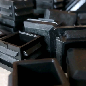 My SHOP พลาสติกกันกระแทกสำหรับปิดรูเหล็ก เหลี่ยม ขนาด 1 × 1 นิ้ว จำนวน 4อัน