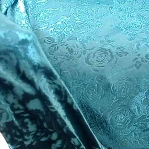 Kain Sepandex Bludru Embouse Harga Setengah Meter