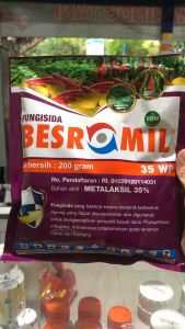 Besromil 35 WP 200 Gram Fungisida Metalaksil Mengendalikan Penyakit Busuk Akar Karat Daun