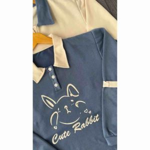 (PH) COLAR CUTE RABBIT Sweatshirt Sweater Crewneck Kpop Wanita Kekinian Oversize Fashion Outfit Ootd Korean Style Sweter Crewnek Switter Cewe Krunek Perempuan Sweeter Viral Remaja Korea Atasan Cewek Premium BB 45-65 PB 58 LD 110 Bahan Fleece Tebal Premium