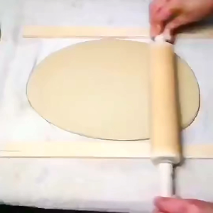 1 set bingkai kue kering dari kayu jati Belanda+rolpin nya/ pembatas adonan kuker buat bikin kue kastangel