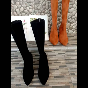 sepatu boots tinggi selutut terbaru