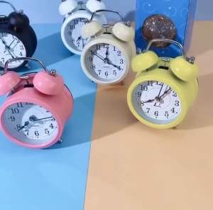 wanpanyu Alarm Clock Double Bell Retro Design Luminous Mute Sweeping Movement Loud Time Display Super Loud Retro Bell Alarm Clock for Home