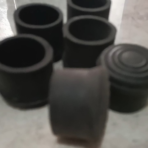 Karet Kaki Kursi Chitose & Cop 1 1/2 Inch: Solusi Anti-Geser untuk Kursi, Meja, Lemari, dan Rak